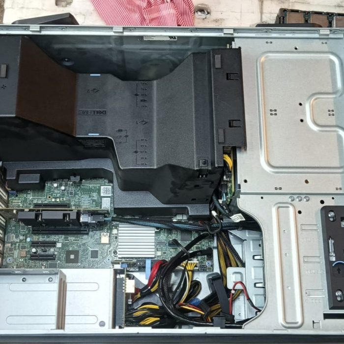 dell-t440-2.jpeg dell-t440-2.jpeg